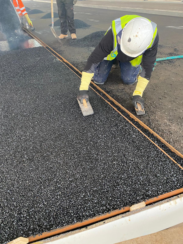 mastic asphalt bridge deck application