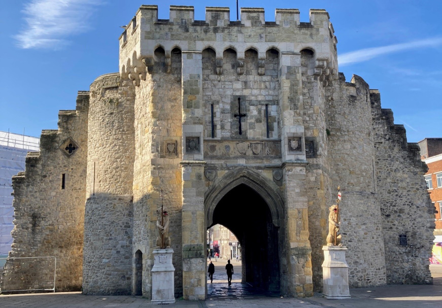 MAC133-Bargate-roof-2